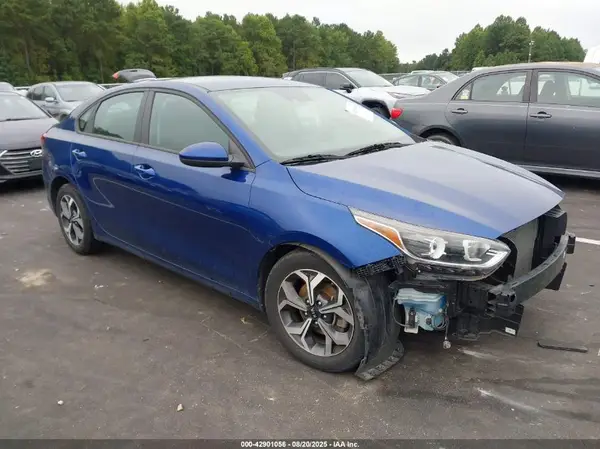3KPF24AD9ME399906 2021 KIA FORTE - Image 1