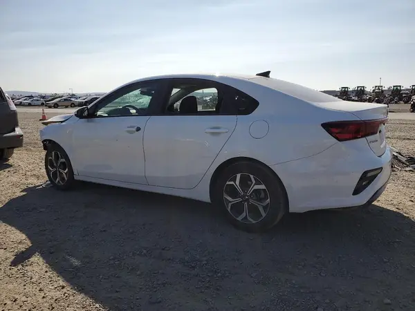 3KPF24AD9ME401346 2021 KIA FORTE - Image 2