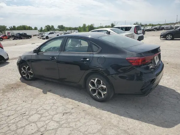3KPF24AD9ME404294 2021 KIA FORTE - Image 2