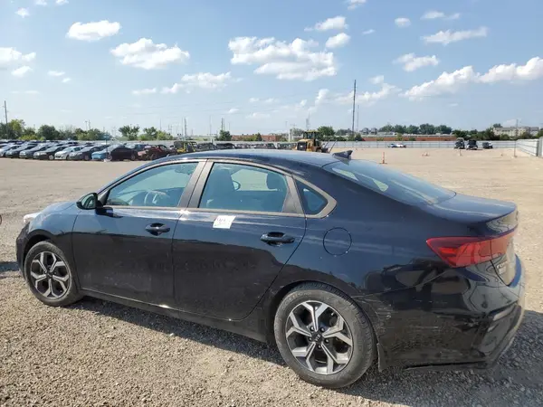 3KPF24AD9ME407695 2021 KIA FORTE - Image 2