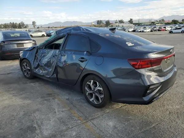 3KPF24AD9ME407759 2021 KIA FORTE - Image 2