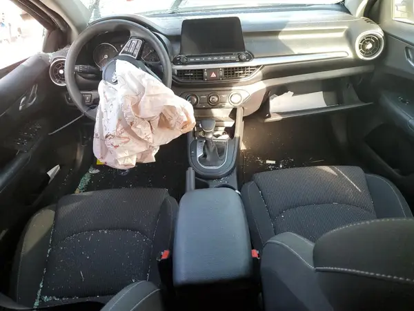 3KPF24AD9ME407759 2021 KIA FORTE - Image 8