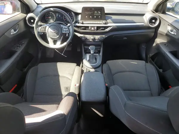 3KPF24AD9ME407910 2021 KIA FORTE - Image 8