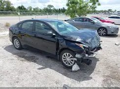 3KPF24AD9ME408572 2021 KIA FORTE