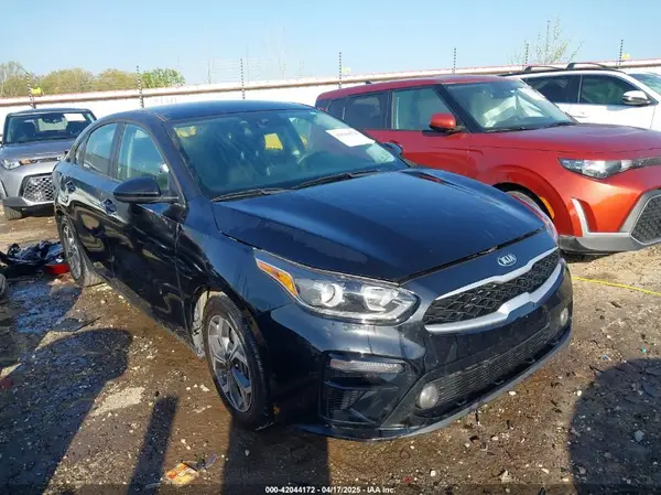 3KPF24AD9ME410824 2021 KIA FORTE - Image 1