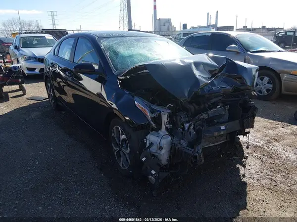 3KPF24AD9ME412525 2021 KIA FORTE - Image 1