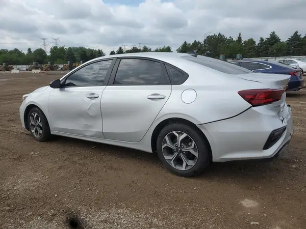 3KPF24AD9ME415358 2021 KIA FORTE - Image 2
