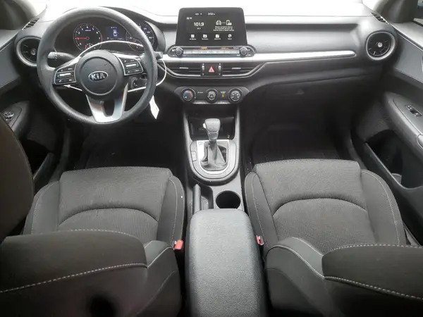 3KPF24AD9ME415358 2021 KIA FORTE - Image 8