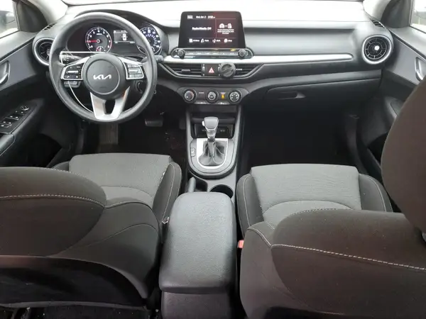 3KPF24AD9NE418729 2022 KIA FORTE - Image 8