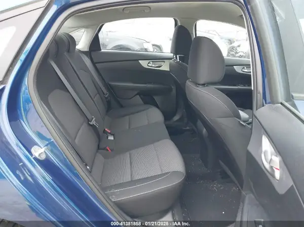 3KPF24AD9NE419296 2022 KIA FORTE - Image 8
