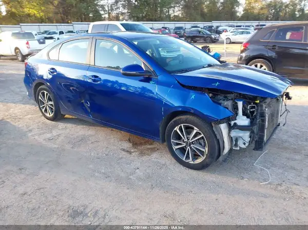 3KPF24AD9NE421310 2022 KIA FORTE - Image 1