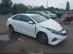 3KPF24AD9NE426166 2022 KIA FORTE