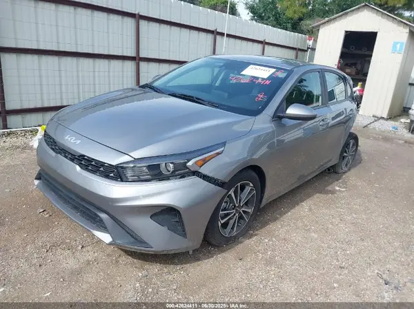 3KPF24AD9NE427009 2022 KIA FORTE - Image 2
