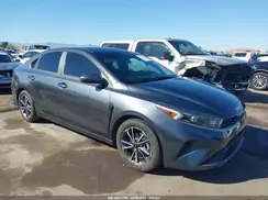 3KPF24AD9NE427852 2022 KIA FORTE
