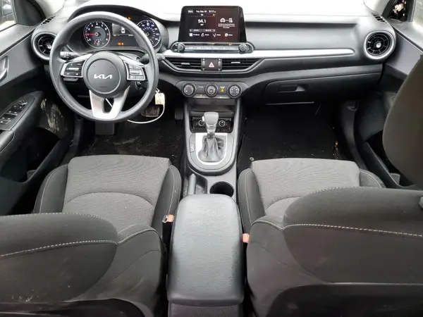 3KPF24AD9NE429276 2022 KIA FORTE - Image 8