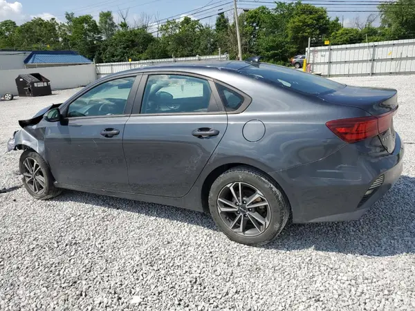 3KPF24AD9NE430458 2022 KIA FORTE - Image 2