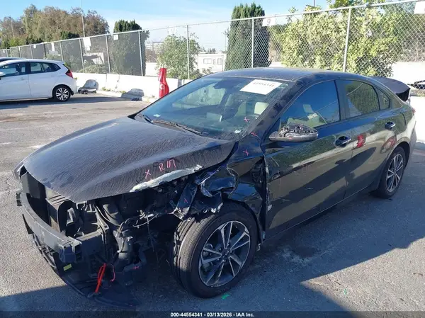 3KPF24AD9NE433618 2022 KIA FORTE - Image 2
