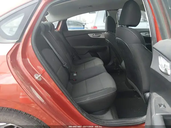 3KPF24AD9NE434770 2022 KIA FORTE - Image 8