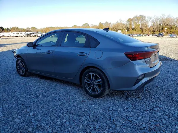 3KPF24AD9NE434851 2022 KIA FORTE - Image 2