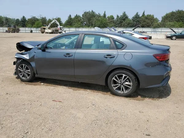 3KPF24AD9NE436437 2022 KIA FORTE - Image 2