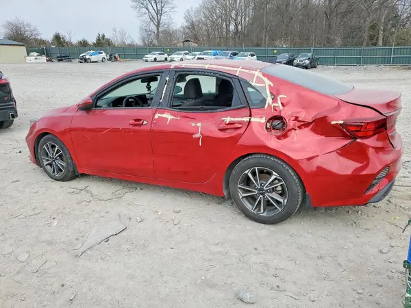 3KPF24AD9NE437426 2022 KIA FORTE - Image 2