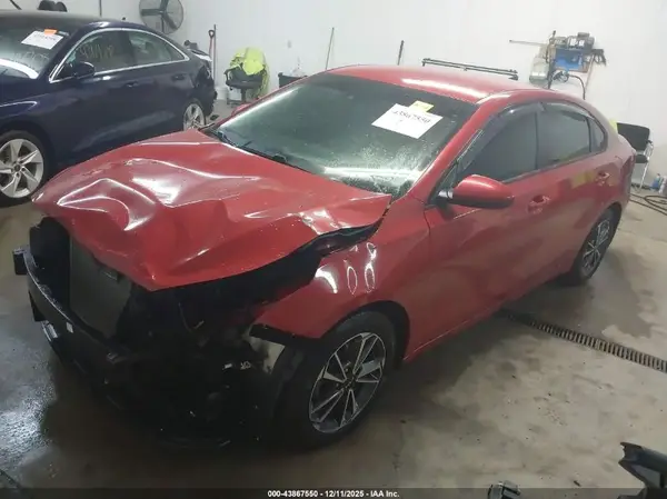 3KPF24AD9NE442206 2022 KIA FORTE - Image 2