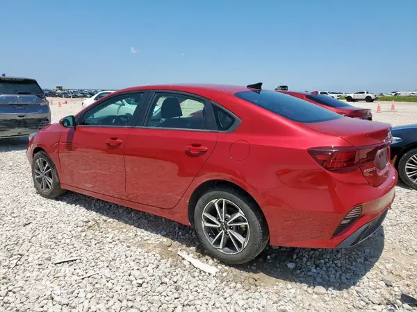 3KPF24AD9NE446174 2022 KIA FORTE - Image 2