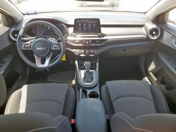 3KPF24AD9NE446174 2022 KIA FORTE - Image 8