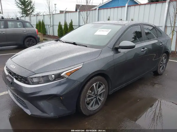 3KPF24AD9NE446627 2022 KIA FORTE - Image 2
