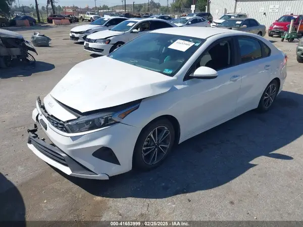 3KPF24AD9NE446725 2022 KIA FORTE - Image 2