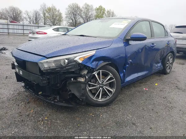 3KPF24AD9NE448328 2022 KIA FORTE - Image 2