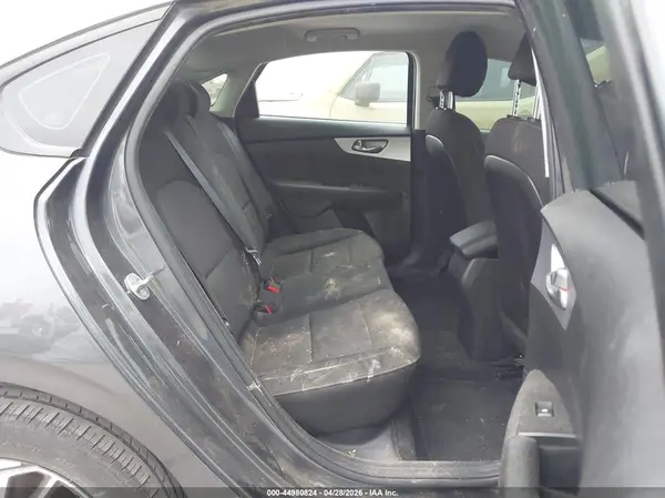3KPF24AD9NE448538 2022 KIA FORTE - Image 8