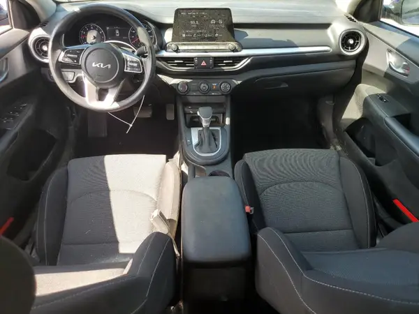 3KPF24AD9NE448698 2022 KIA FORTE - Image 8