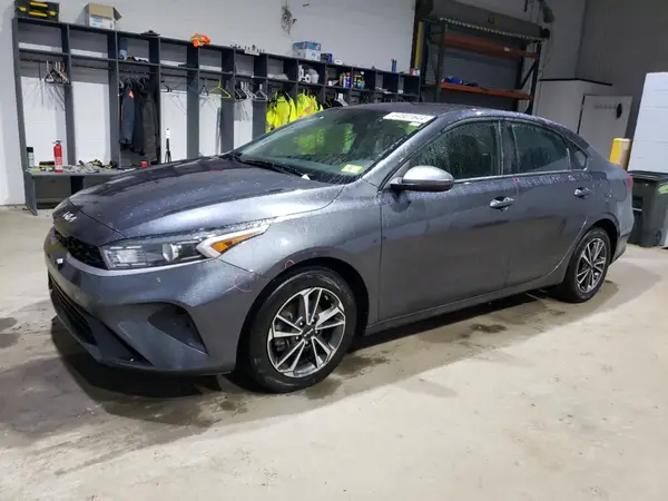 3KPF24AD9NE448815 2022 KIA FORTE - Image 1