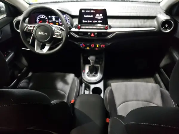 3KPF24AD9NE448815 2022 KIA FORTE - Image 8