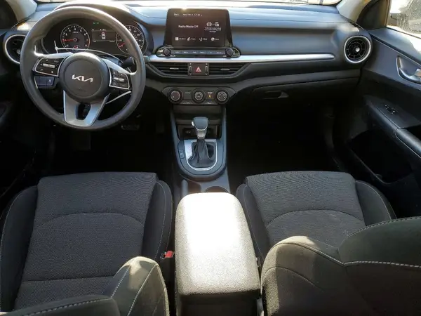 3KPF24AD9NE449379 2022 KIA FORTE - Image 8