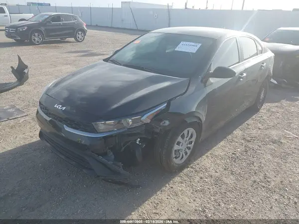 3KPF24AD9NE451343 2022 KIA FORTE - Image 2
