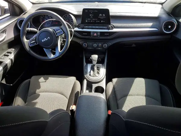 3KPF24AD9NE452623 2022 KIA FORTE - Image 8