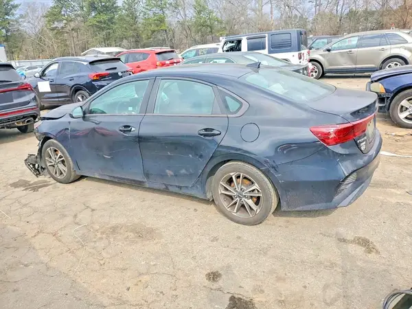 3KPF24AD9NE454100 2022 KIA FORTE - Image 2