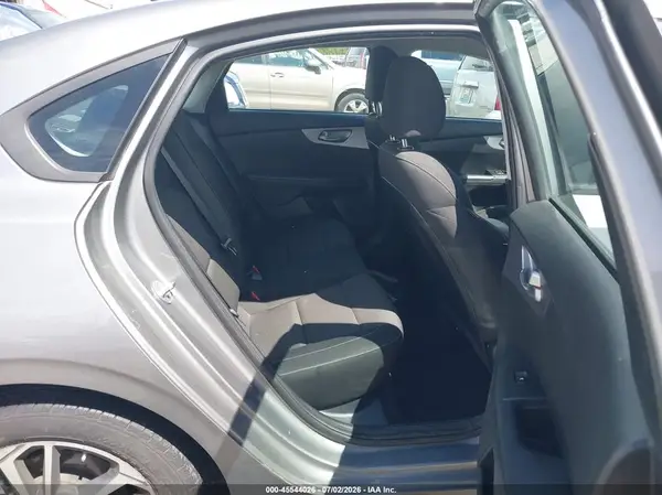 3KPF24AD9NE454789 2022 KIA FORTE - Image 8