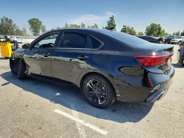 3KPF24AD9NE455215 2022 KIA FORTE - Image 2