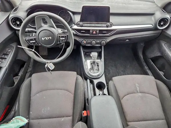 3KPF24AD9NE458941 2022 KIA FORTE - Image 8