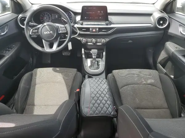 3KPF24AD9NE460365 2022 KIA FORTE - Image 8