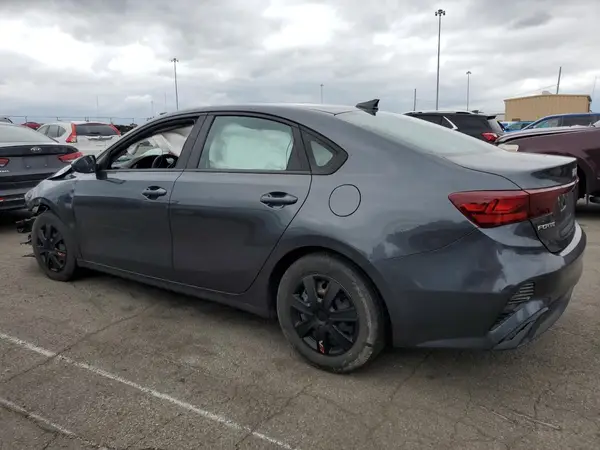 3KPF24AD9NE461161 2022 KIA FORTE - Image 2