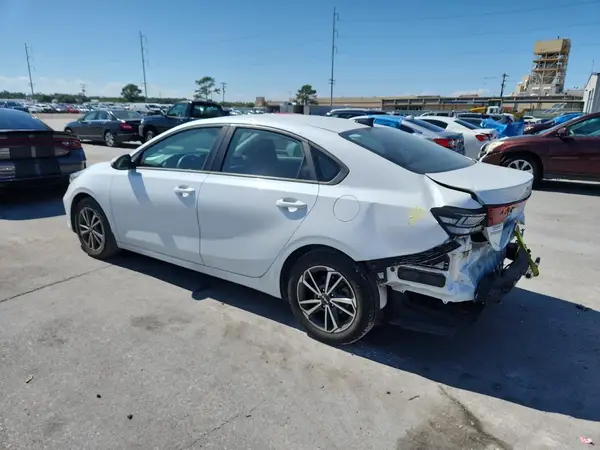 3KPF24AD9NE462522 2022 KIA FORTE - Image 2