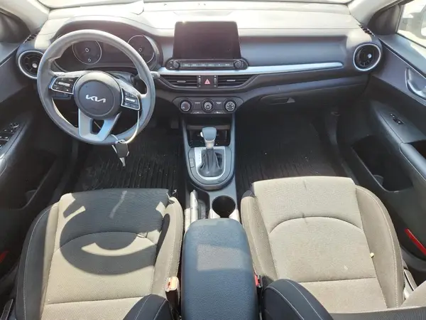 3KPF24AD9NE462522 2022 KIA FORTE - Image 8