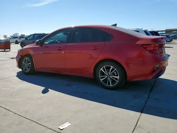 3KPF24AD9NE463749 2022 KIA FORTE - Image 2
