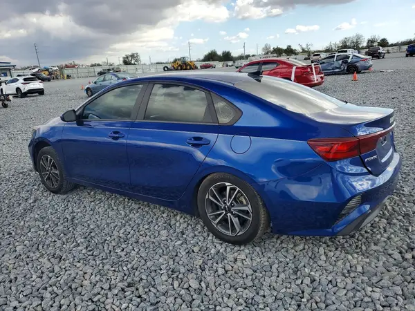 3KPF24AD9NE464383 2022 KIA FORTE - Image 2