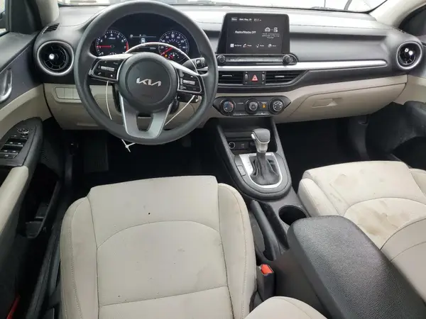 3KPF24AD9NE464741 2022 KIA FORTE - Image 8