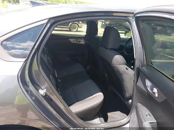 3KPF24AD9NE465047 2022 KIA FORTE - Image 8